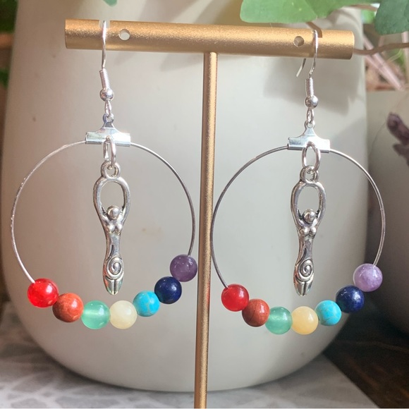 ✨NWT✨ 7 Chakra Rainbow Goddess Earrings✨ ✨Hand Crafted… - Picture 3 of 7